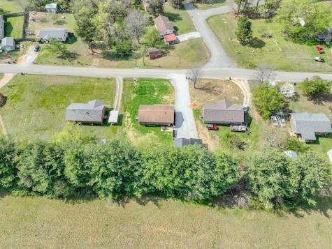 6 White Oak Drive Leoma TN 38468