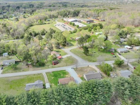 6 White Oak Drive Leoma TN 38468
