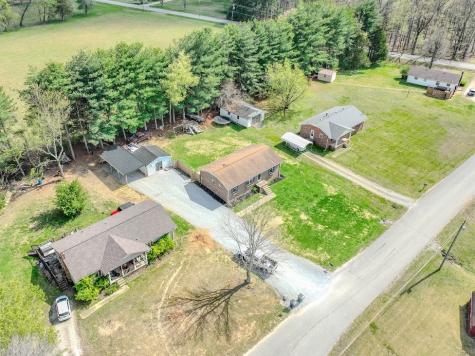 6 White Oak Drive Leoma TN 38468