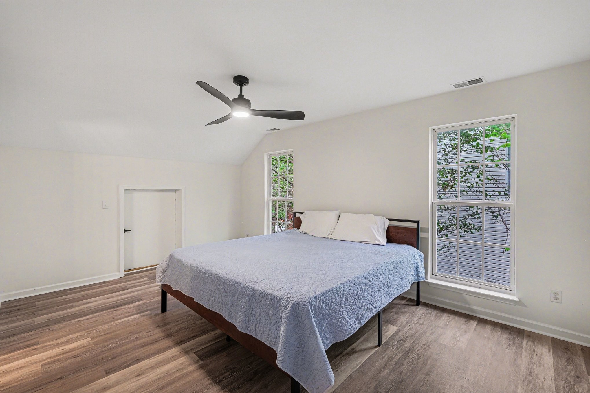 4954 Edmondson Pike Nashville TN 37211