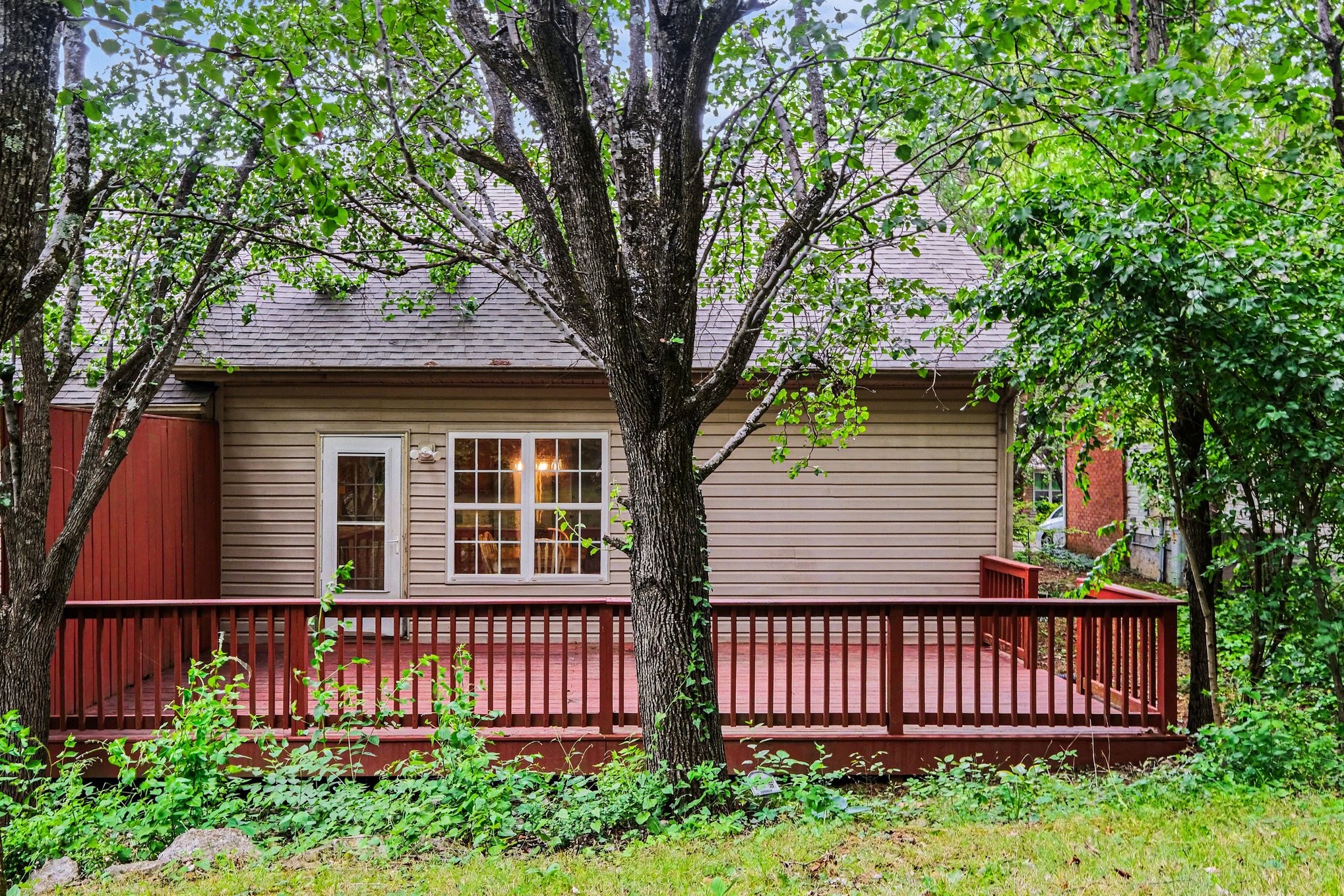 4954 Edmondson Pike Nashville TN 37211