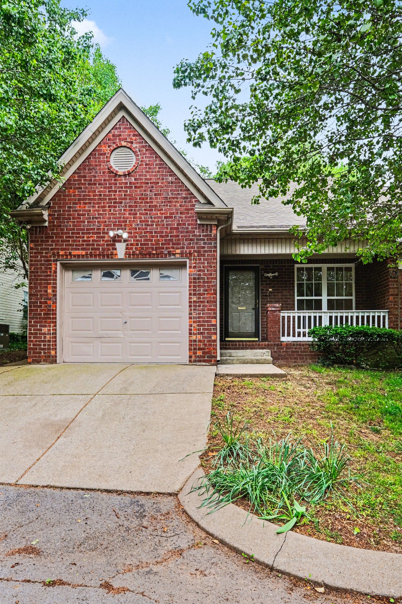 4954 Edmondson Pike Nashville TN 37211
