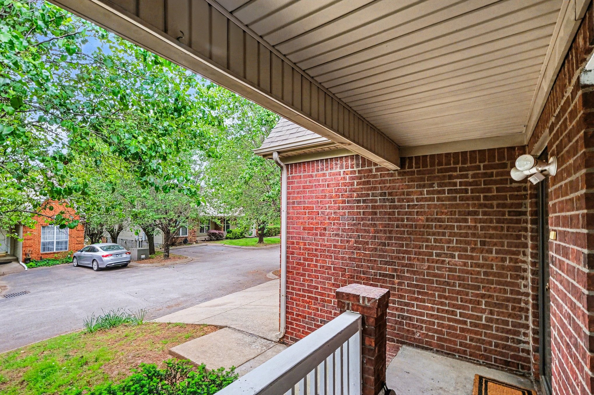 4954 Edmondson Pike Nashville TN 37211