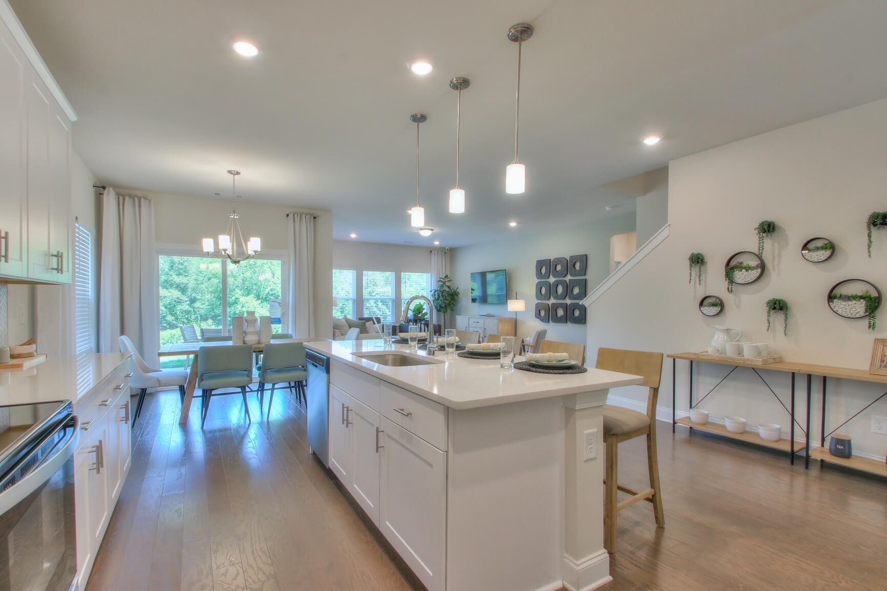 1954 Mahala Drive Hermitage TN 37076