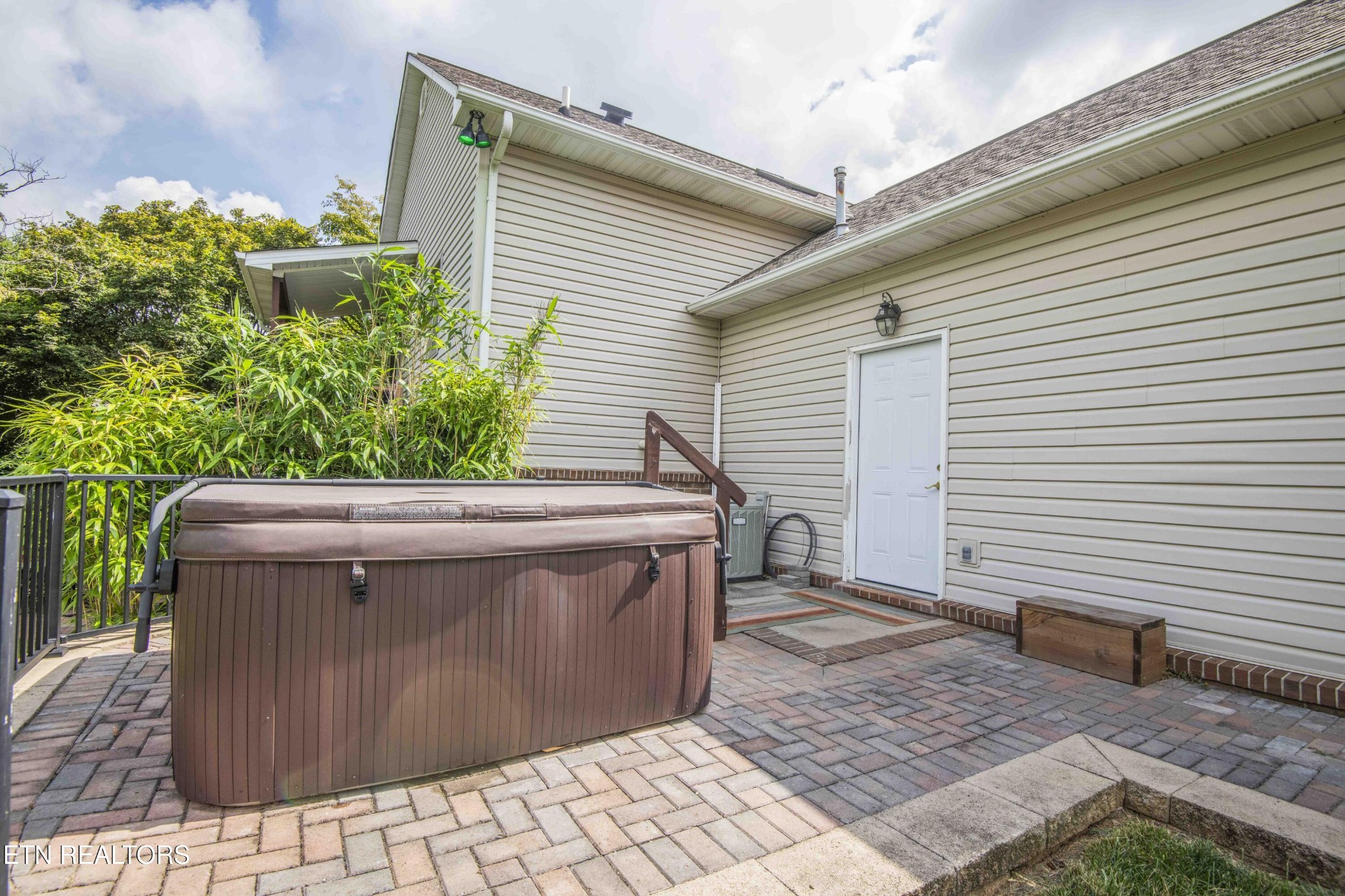 127 Kiowa Way Loudon TN 37774