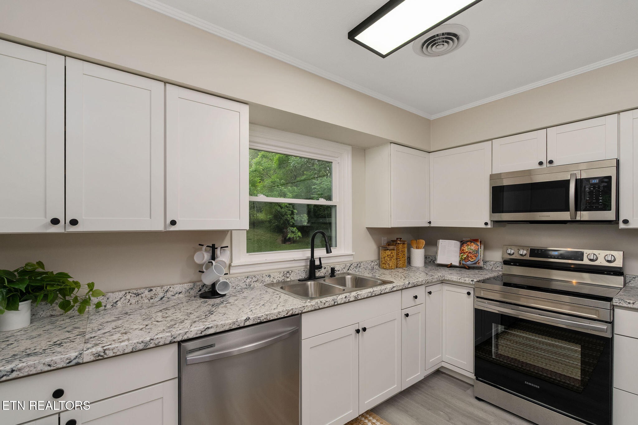 630 Briar Patch Lane Greeneville TN 37745