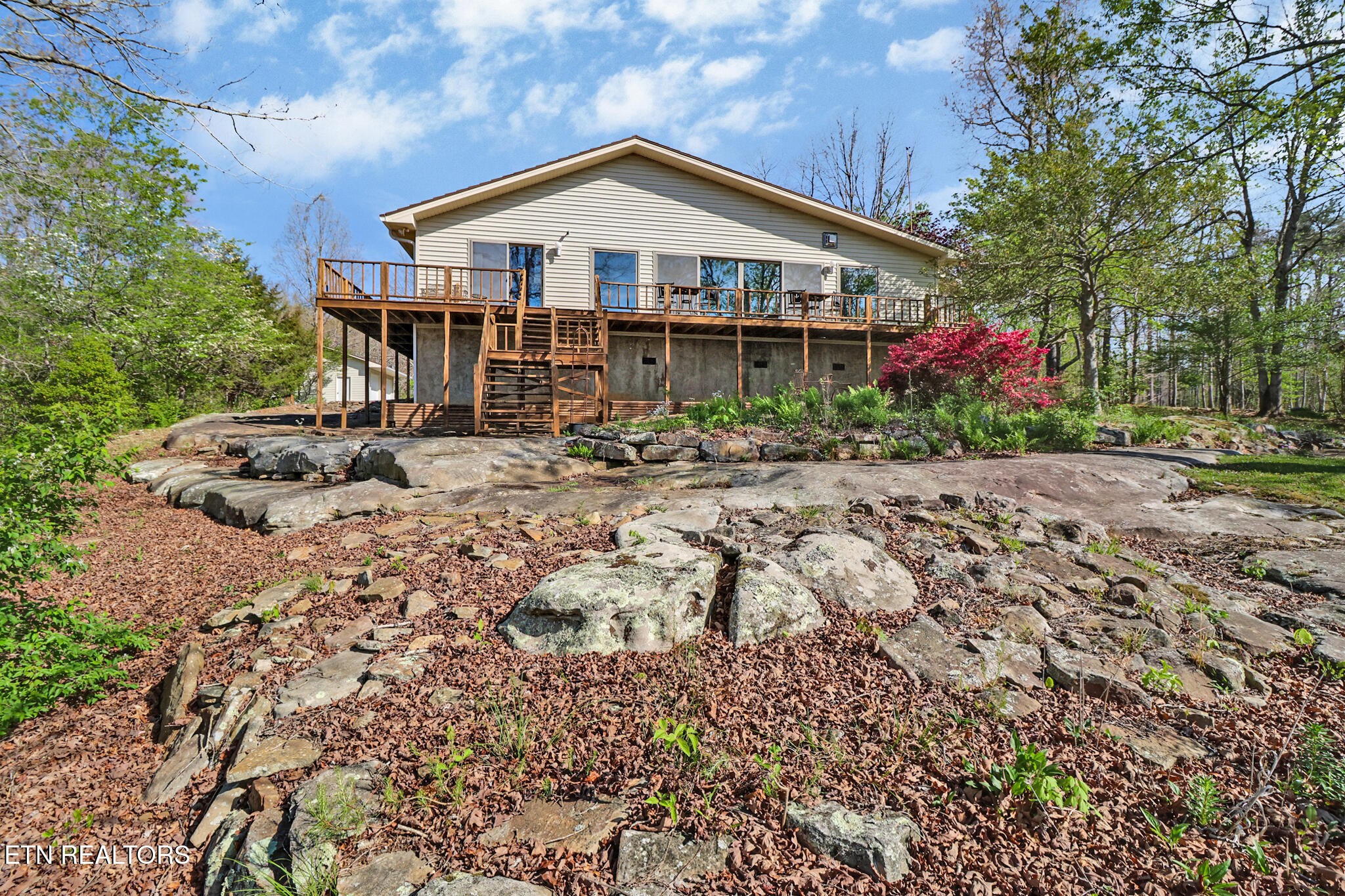 272 N Lake Trail Monterey TN 38574
