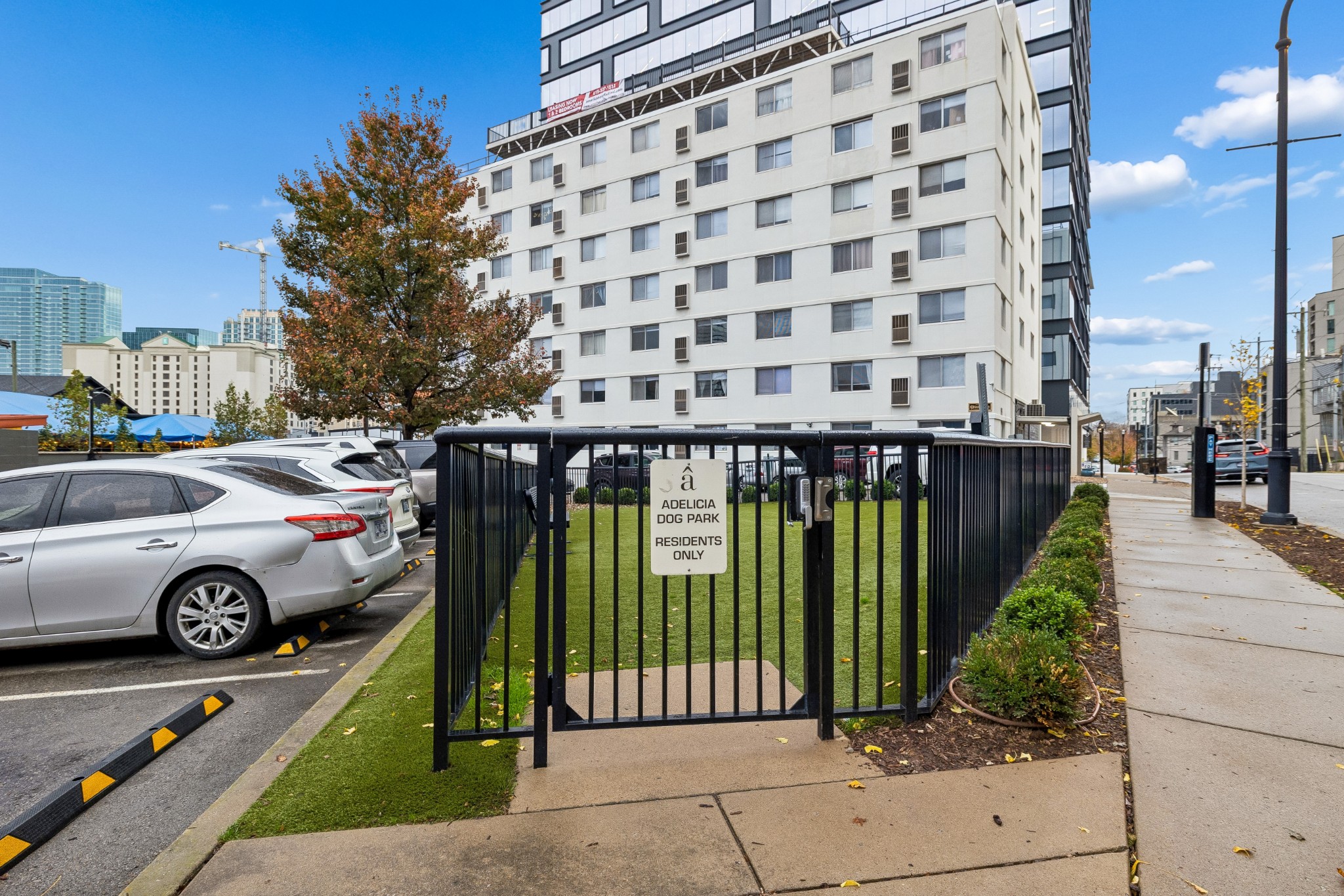 900 20th Ave, S Nashville TN 37212