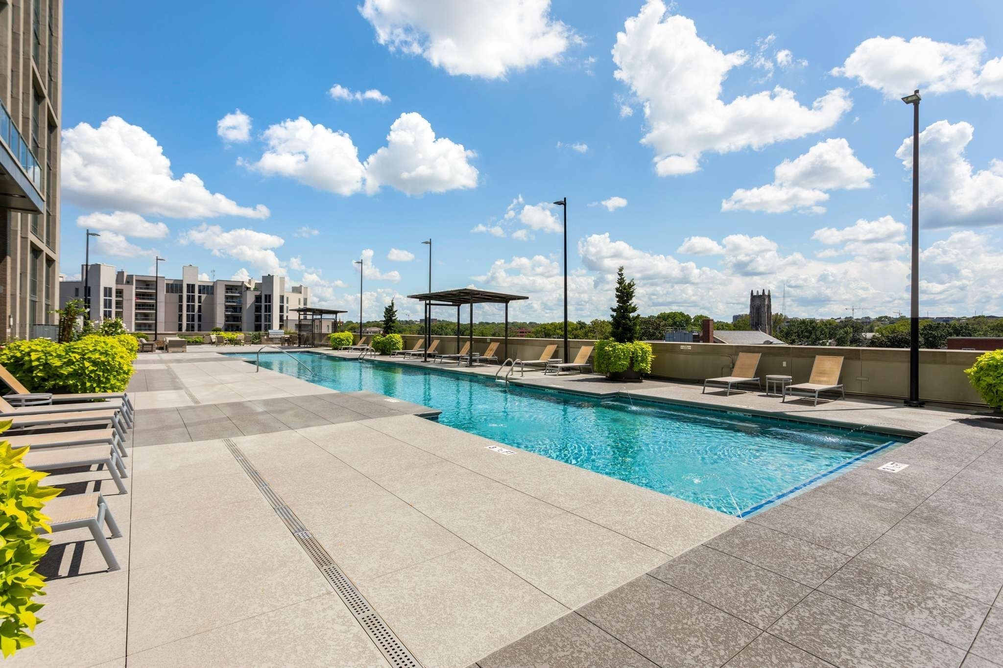 900 20th Ave, S Nashville TN 37212