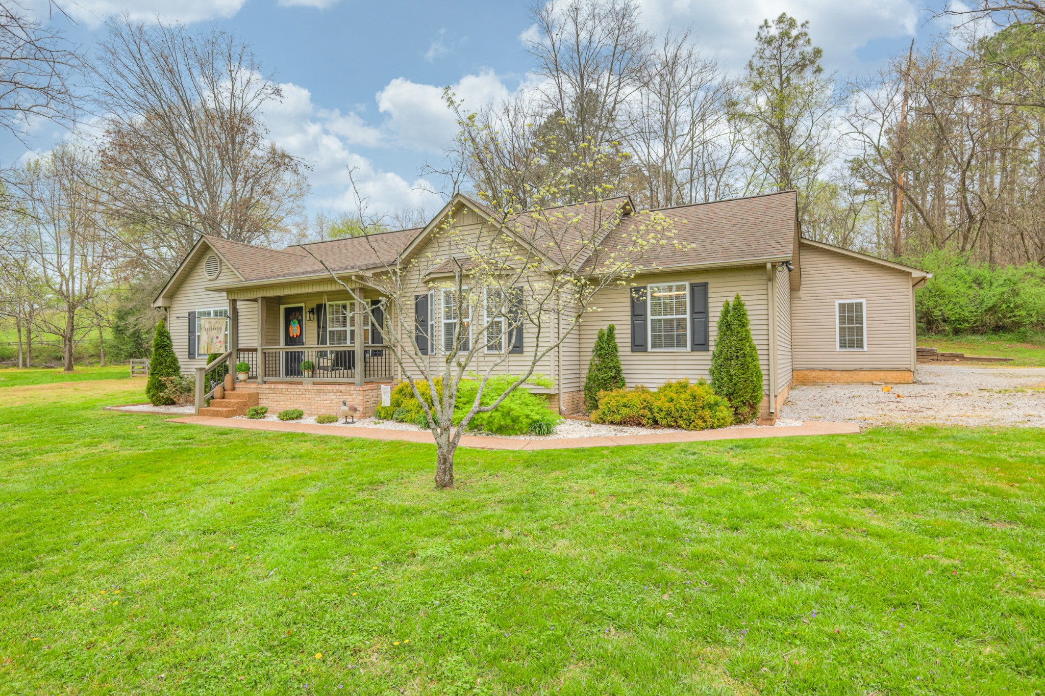 1100 Theta Pike Columbia TN 38401