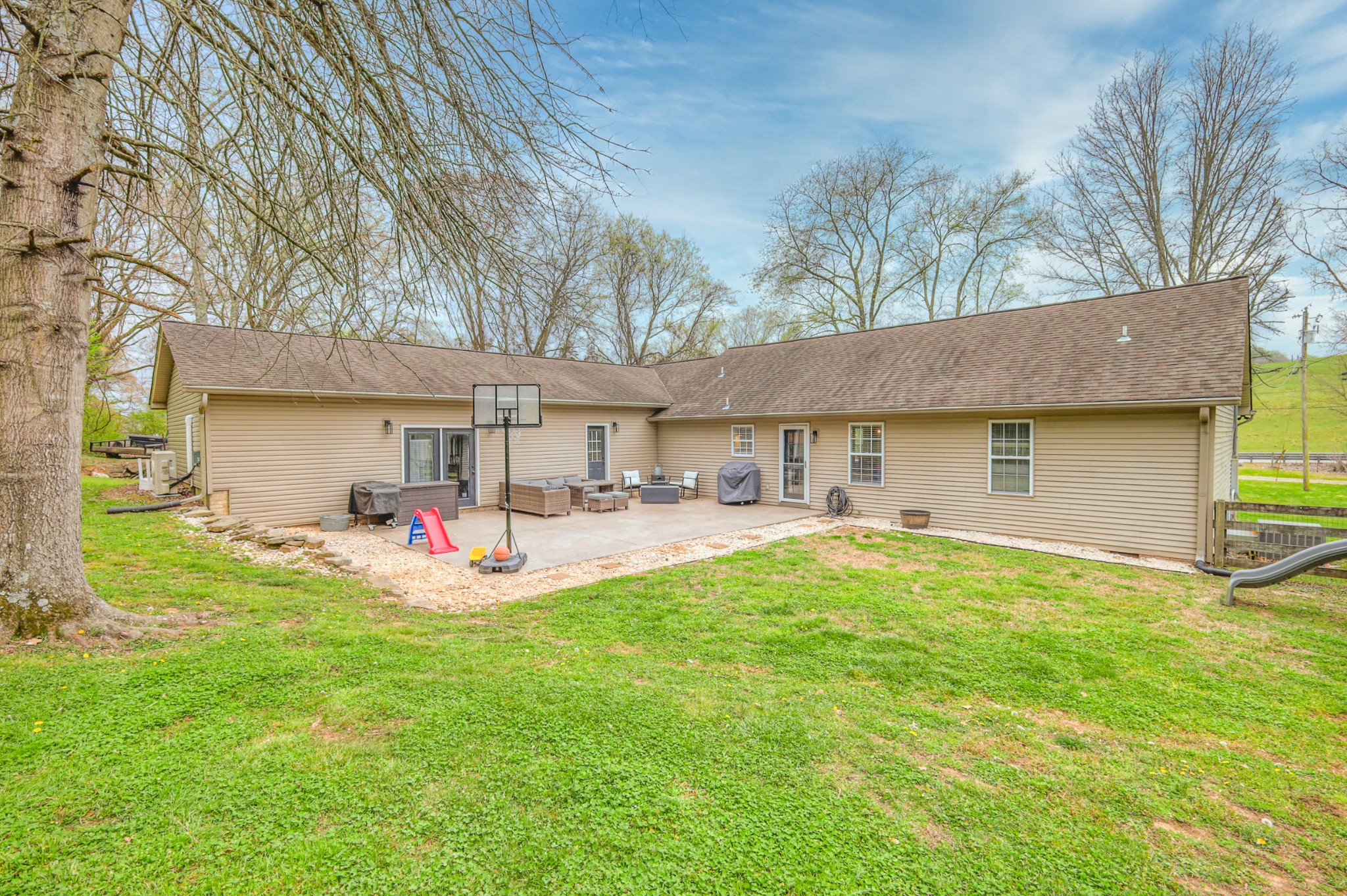 1100 Theta Pike Columbia TN 38401