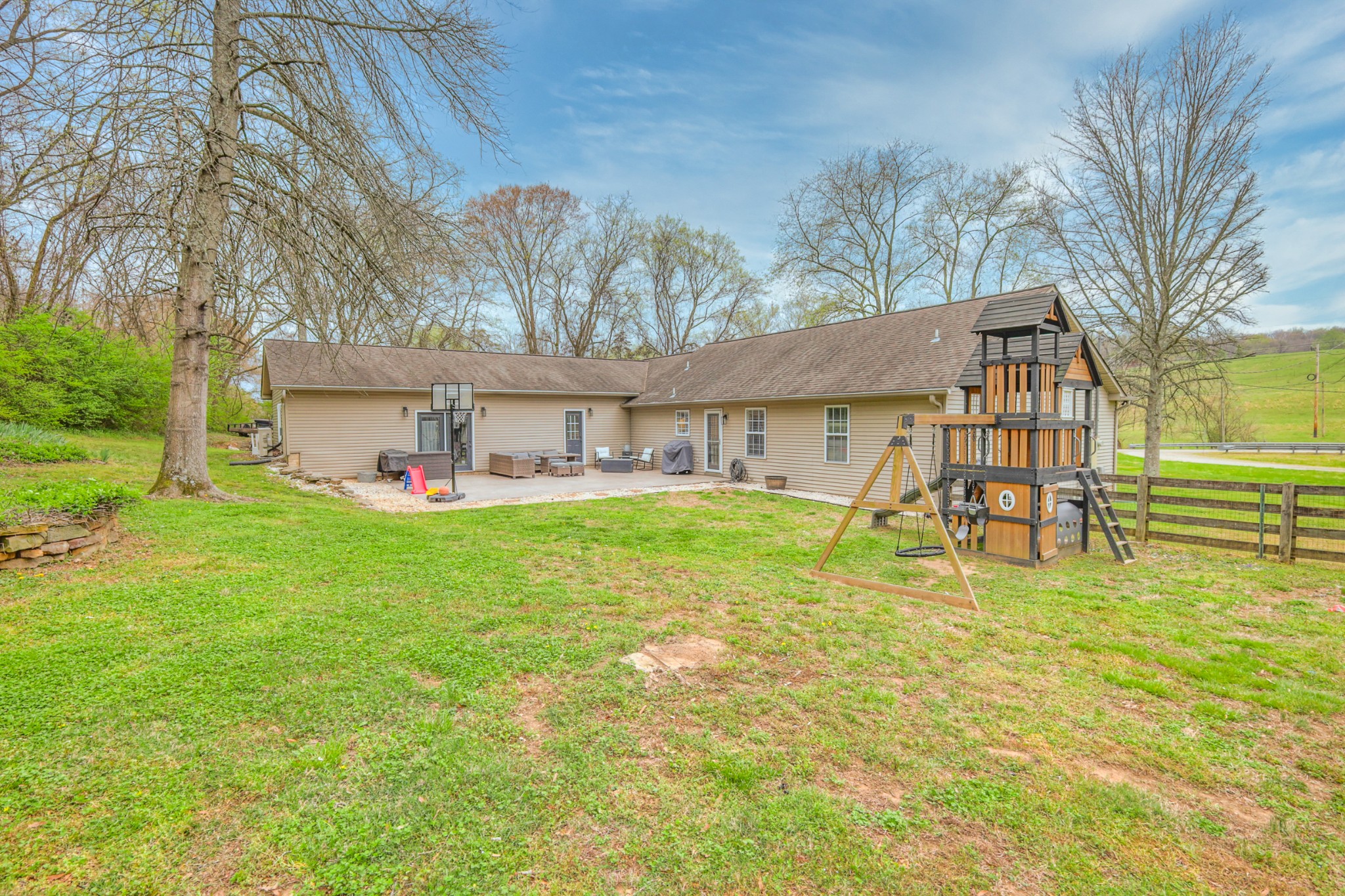 1100 Theta Pike Columbia TN 38401