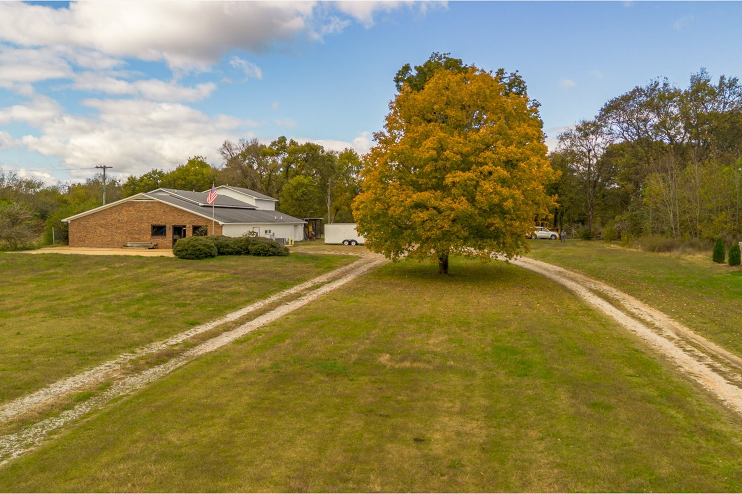 1725 N Main Street Columbia TN 38401