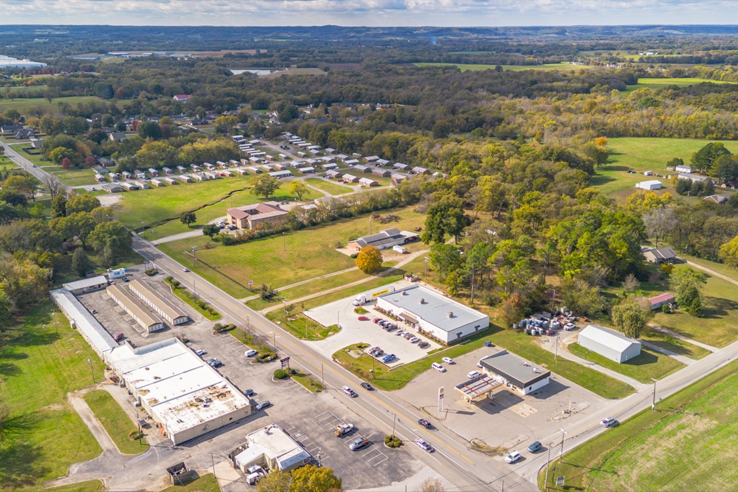1725 N Main Street Columbia TN 38401