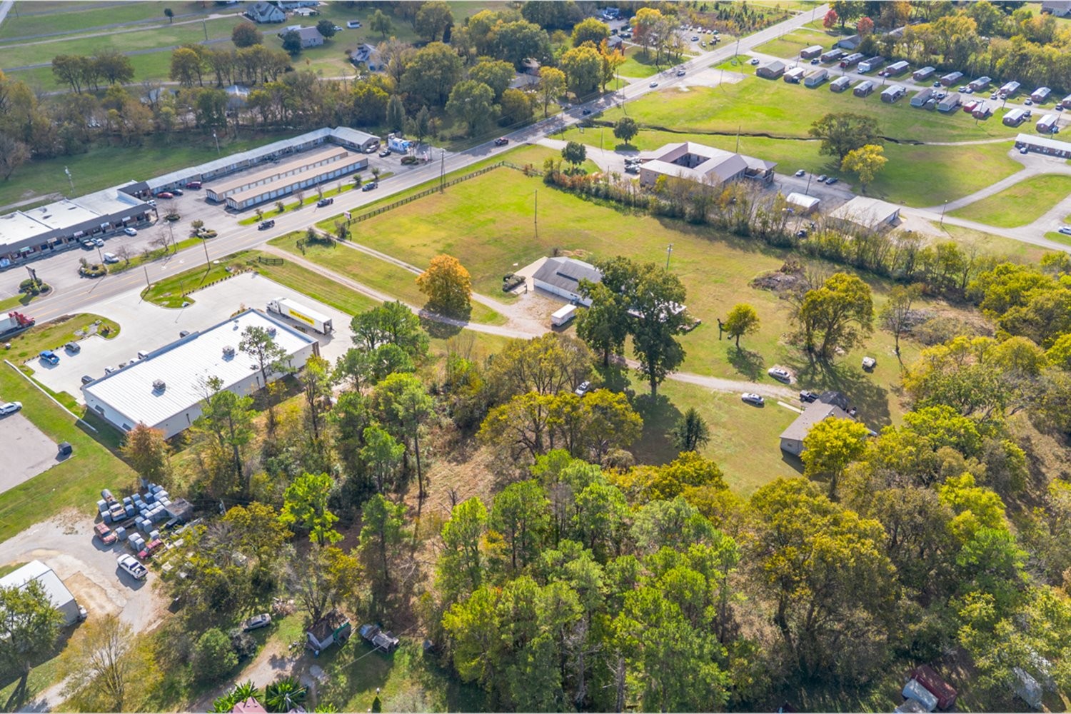1725 N Main Street Columbia TN 38401