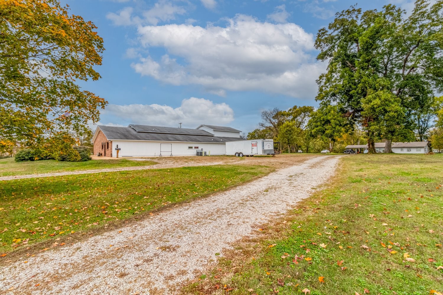 1725 N Main Street Columbia TN 38401