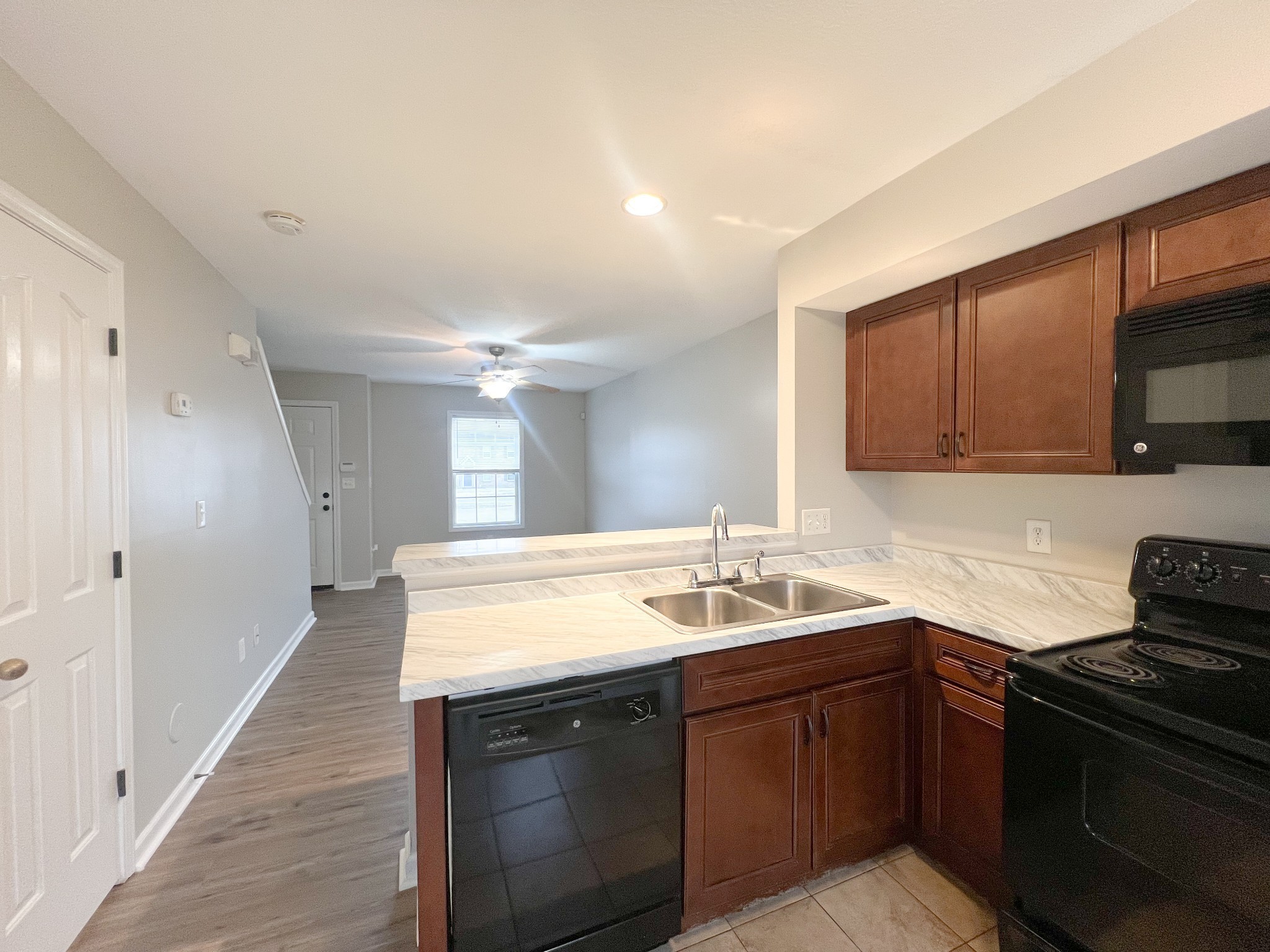 785 Cherrybark Lane Clarksville TN 37040