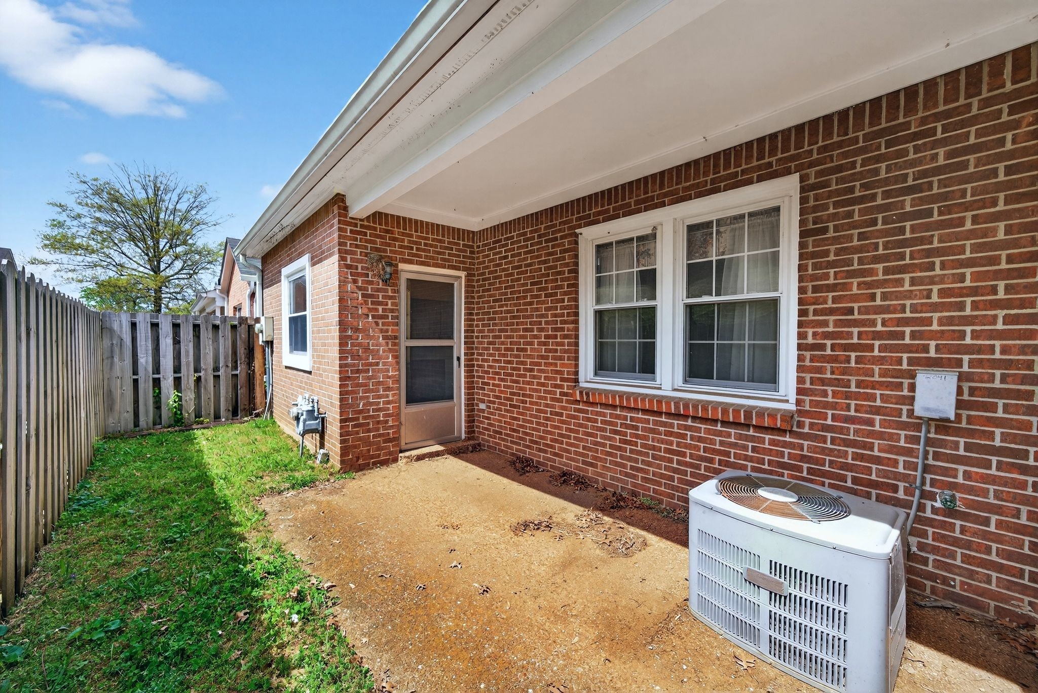 2041 Union Place Columbia TN 38401