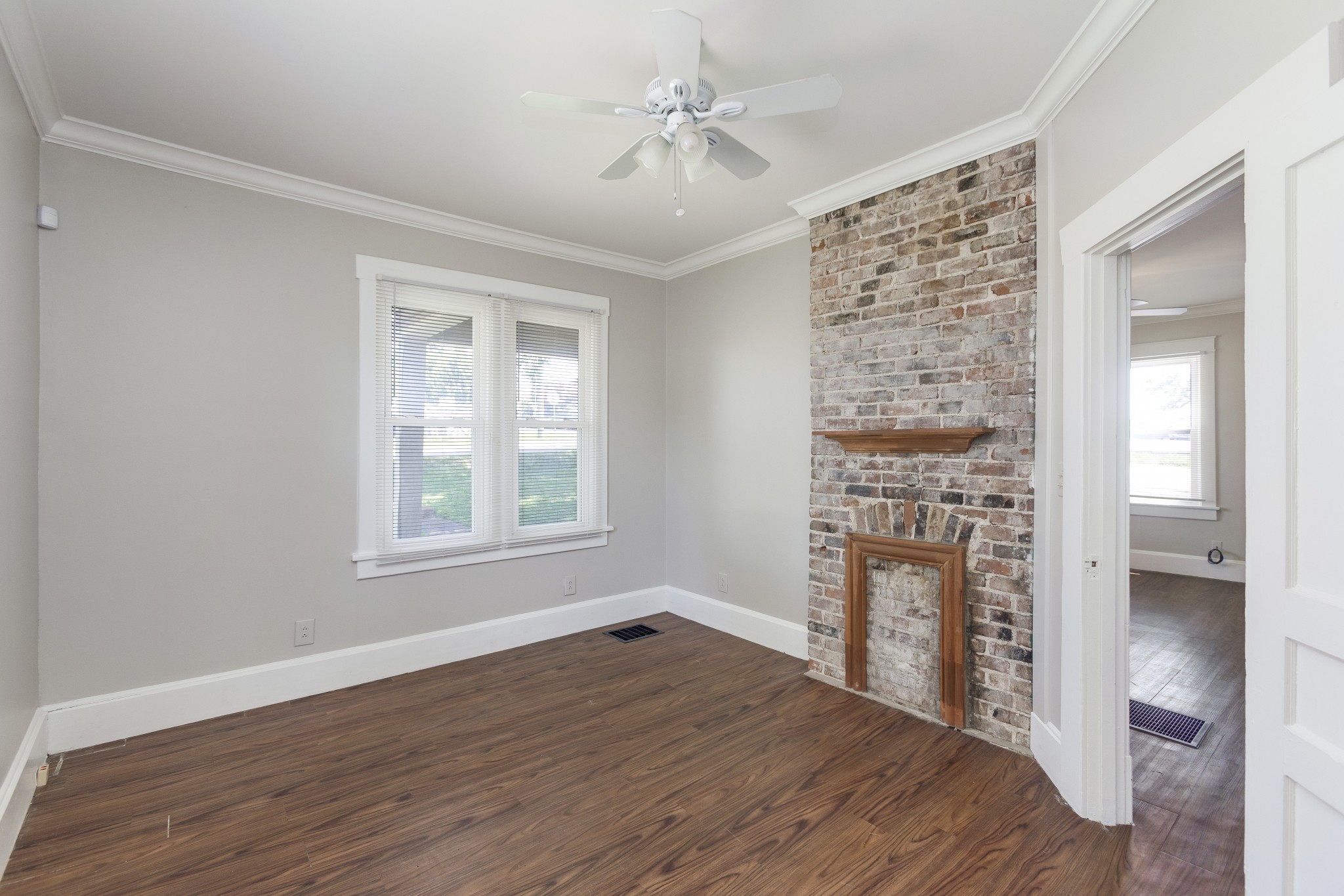 2423 Eugenia Avenue Nashville TN 37211