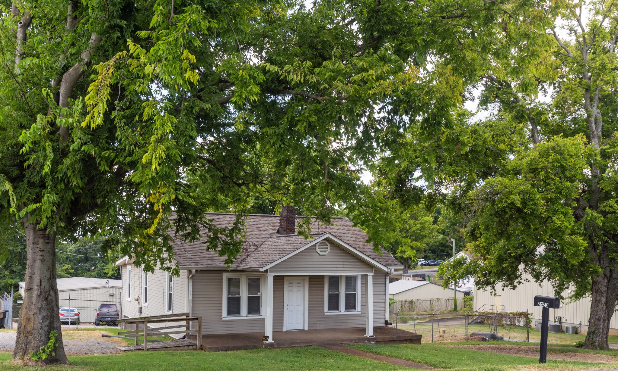 2423 Eugenia Avenue Nashville TN 37211