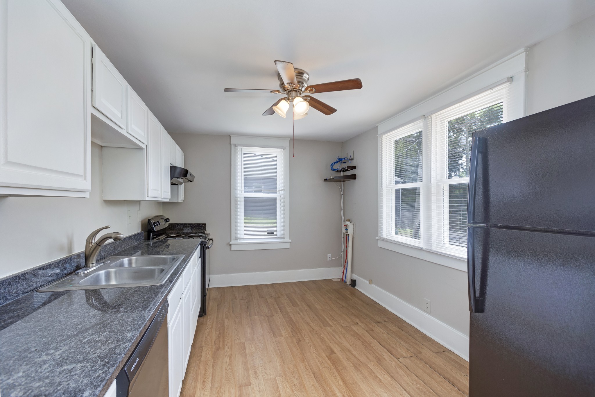 2423 Eugenia Avenue Nashville TN 37211