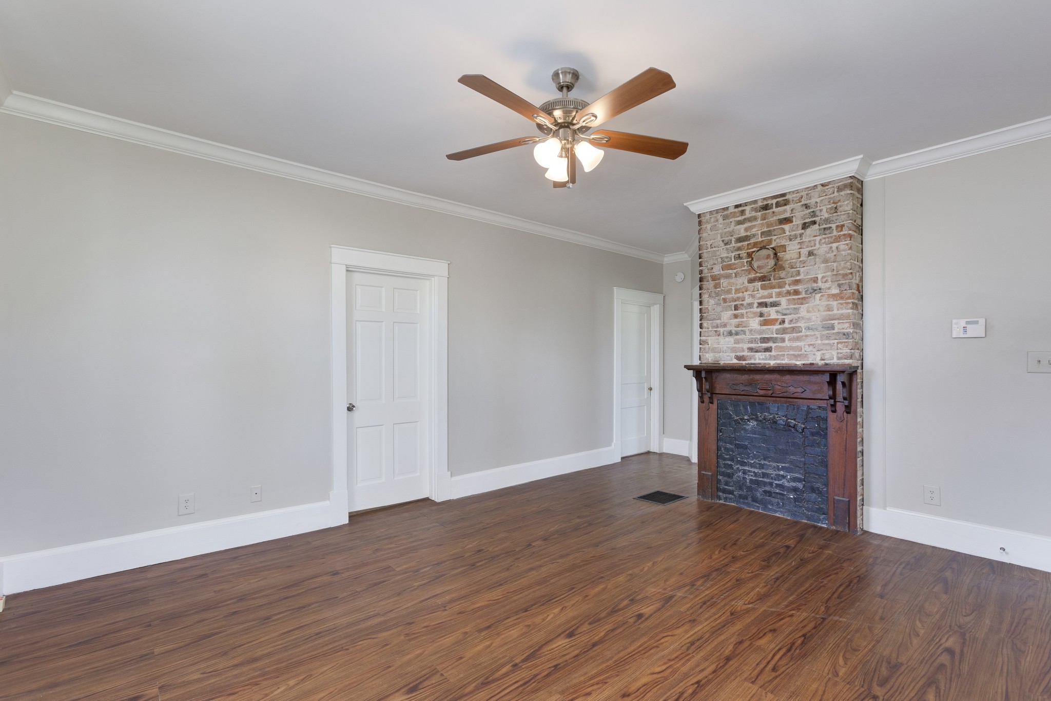 2423 Eugenia Avenue Nashville TN 37211