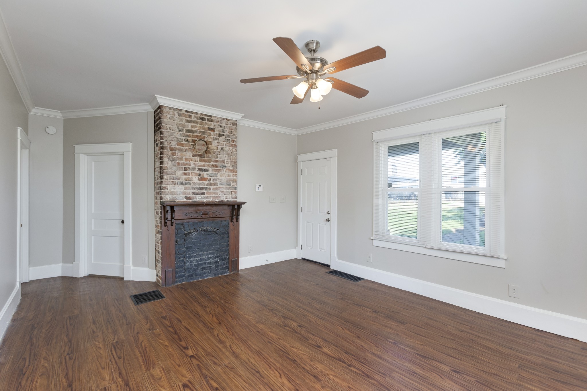 2423 Eugenia Avenue Nashville TN 37211