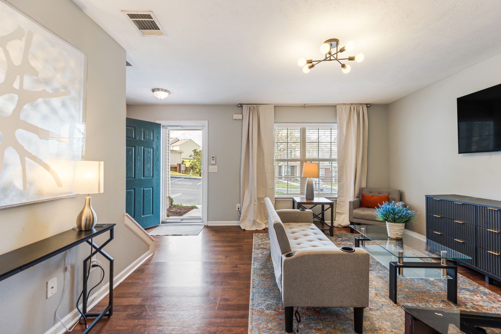 1938 Shaylin Loop Antioch TN 37013