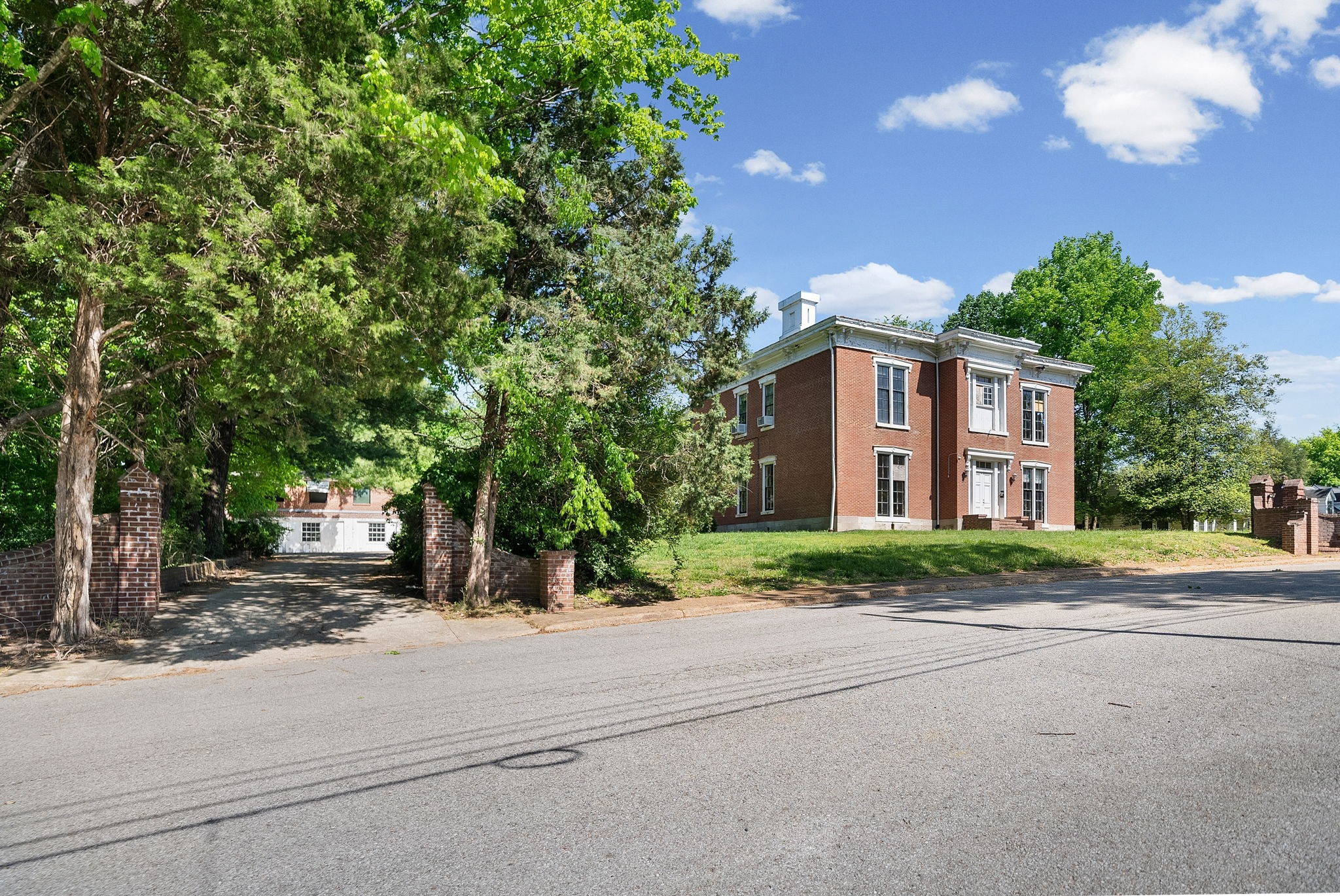 529 York Street Clarksville TN 37040