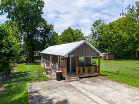 112 Oak Street Ashland City TN 37015