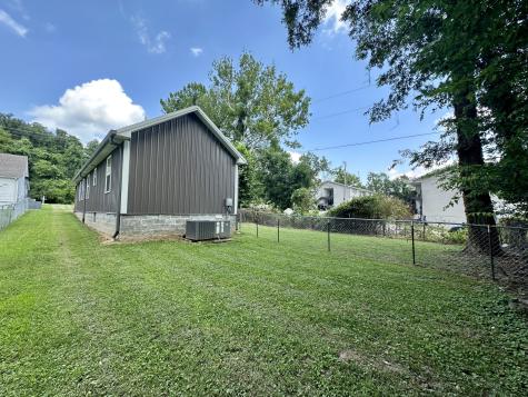112 Oak Street Ashland City TN 37015