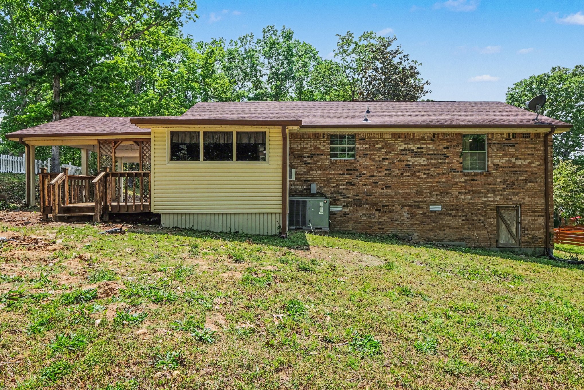 160 N Poole Street Ashland City TN 37015