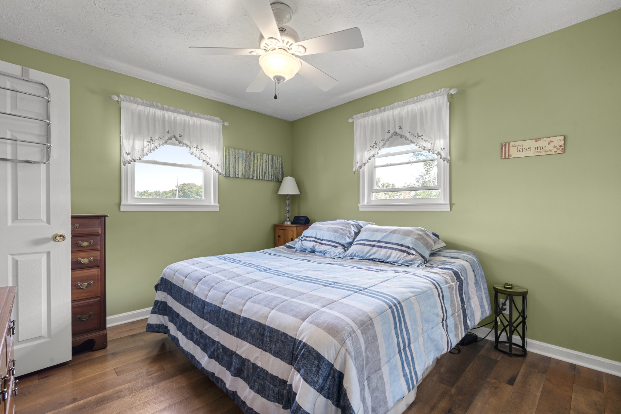 968 Old Nashville Highway Mc Ewen TN 37101