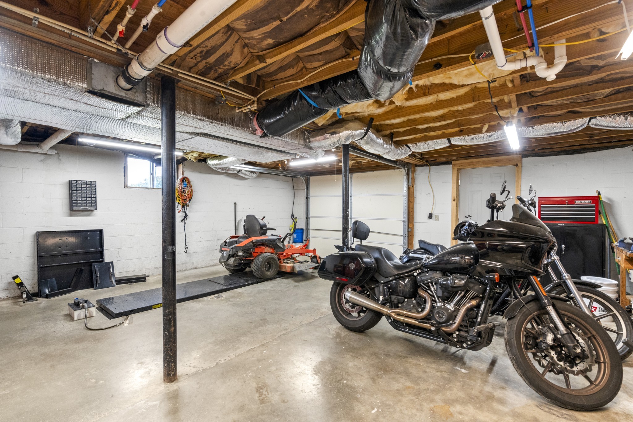 968 Old Nashville Highway Mc Ewen TN 37101