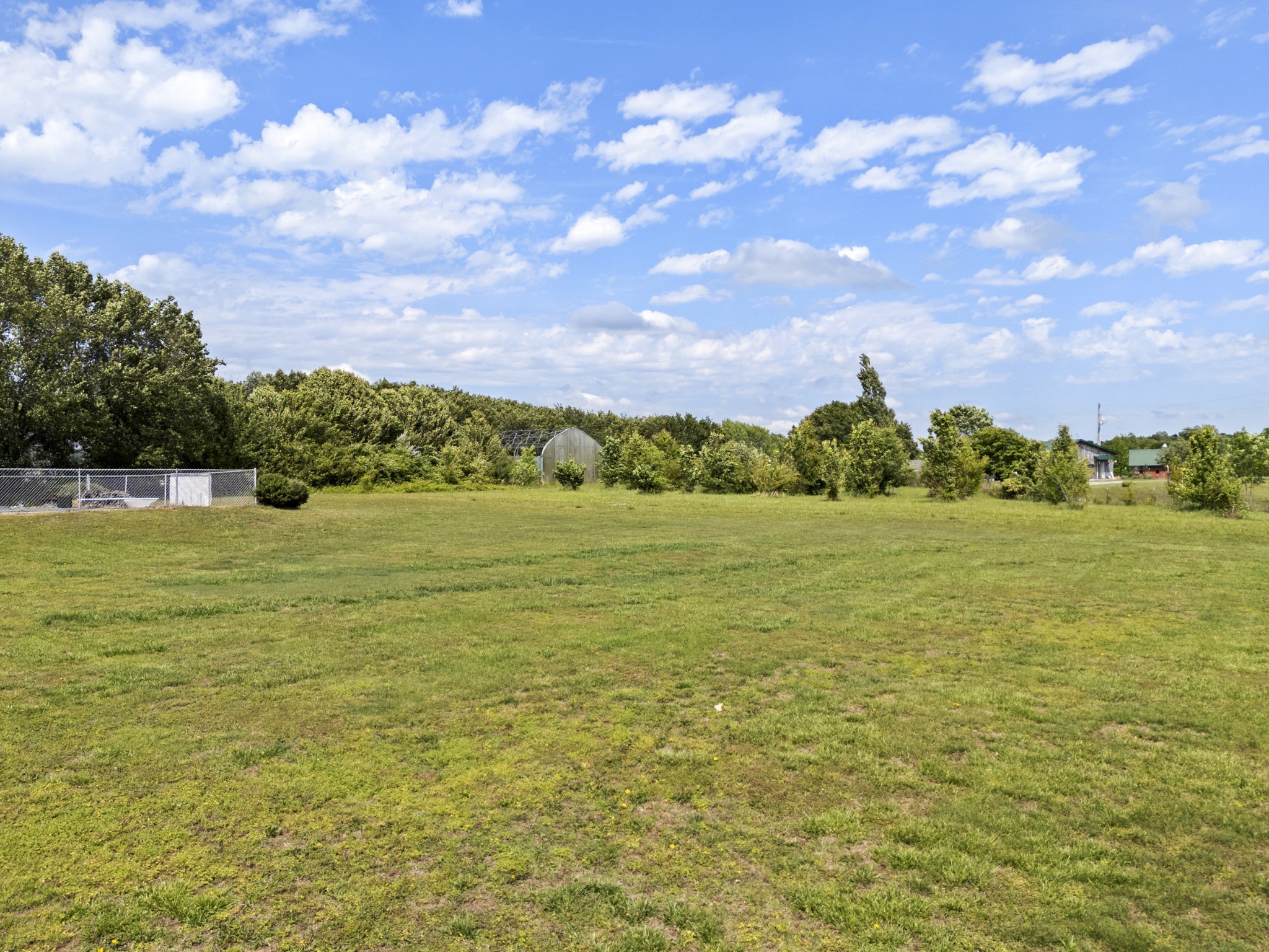 968 Old Nashville Highway Mc Ewen TN 37101