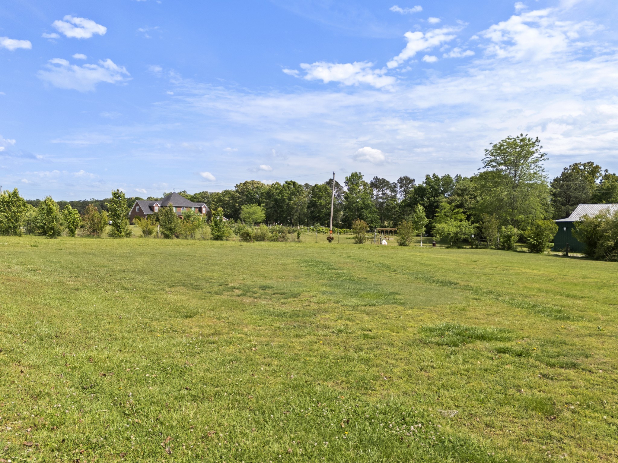 968 Old Nashville Highway Mc Ewen TN 37101