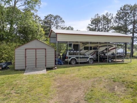 968 Old Nashville Highway Mc Ewen TN 37101