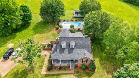 3146 Old Greenbrier Pike Greenbrier TN 37073