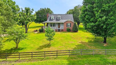 3146 Old Greenbrier Pike Greenbrier TN 37073