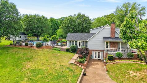 3146 Old Greenbrier Pike Greenbrier TN 37073