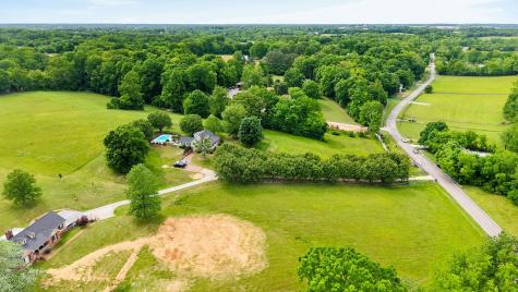 3146 Old Greenbrier Pike Greenbrier TN 37073