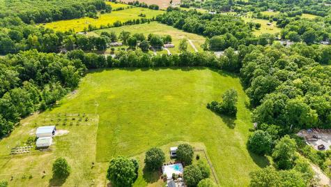 3146 Old Greenbrier Pike Greenbrier TN 37073
