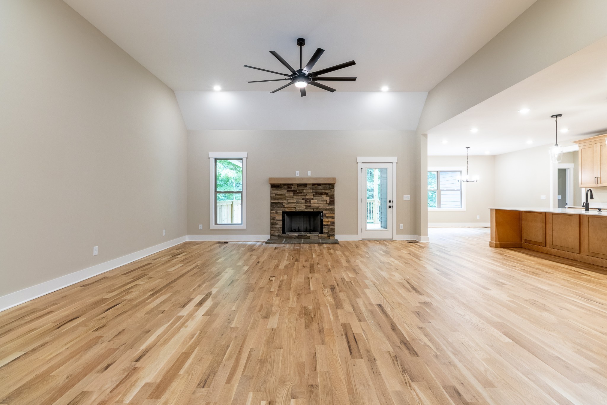 1191 Hangar Road Springfield TN 37172