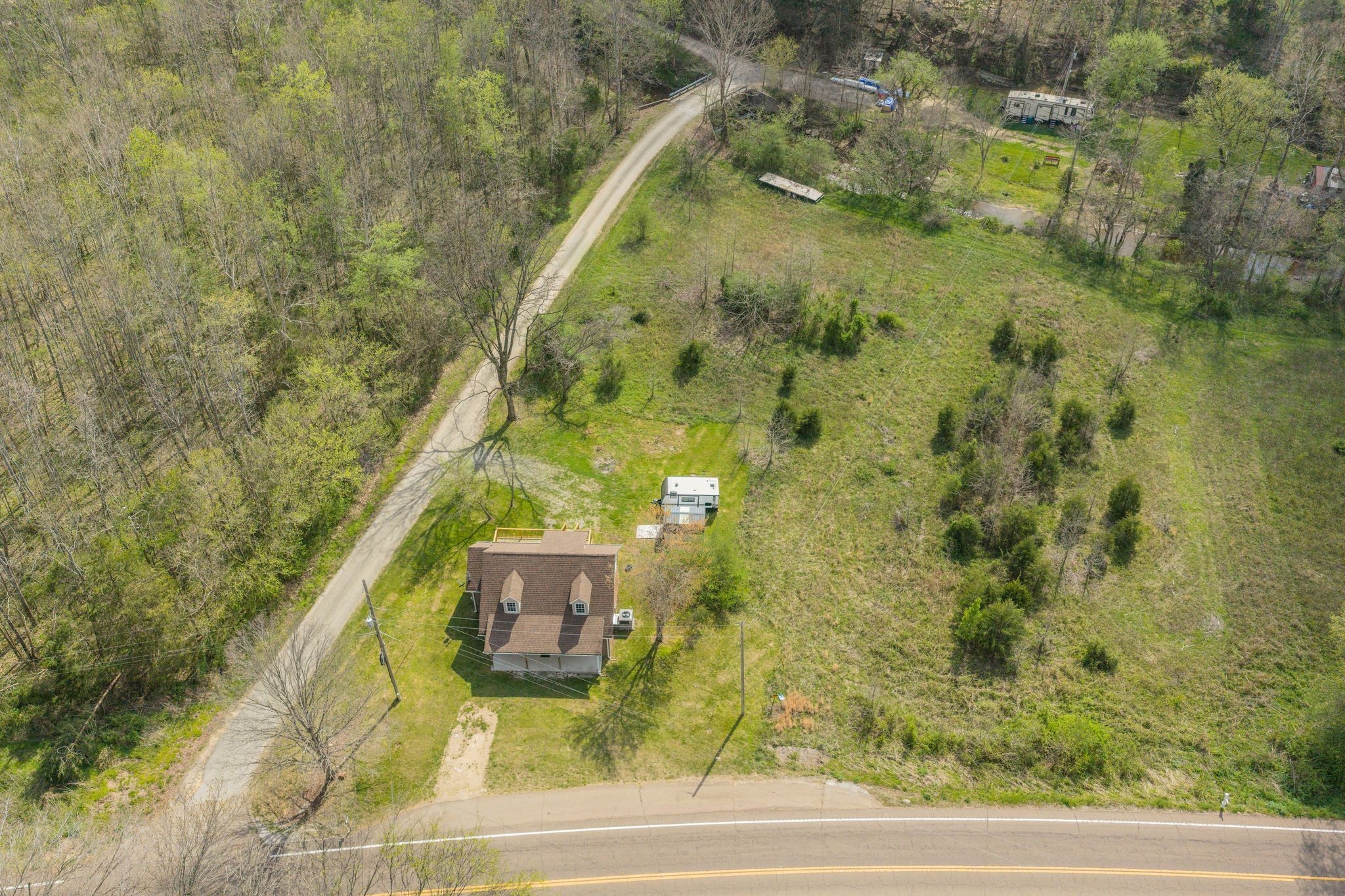 2824 Highway 100 Linden TN 37096