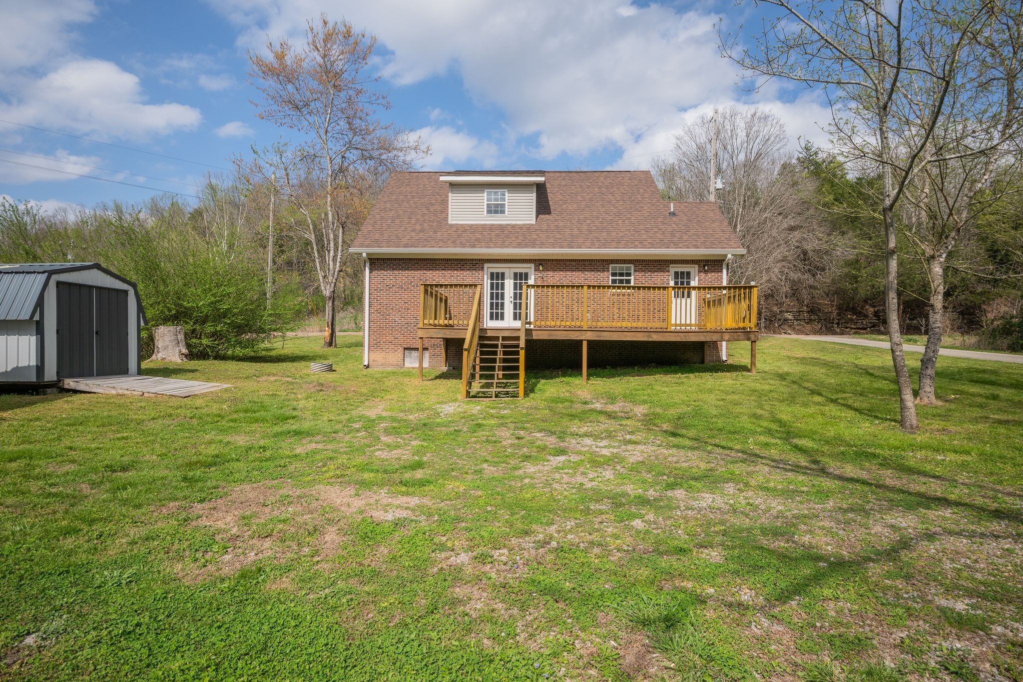 2824 Highway 100 Linden TN 37096