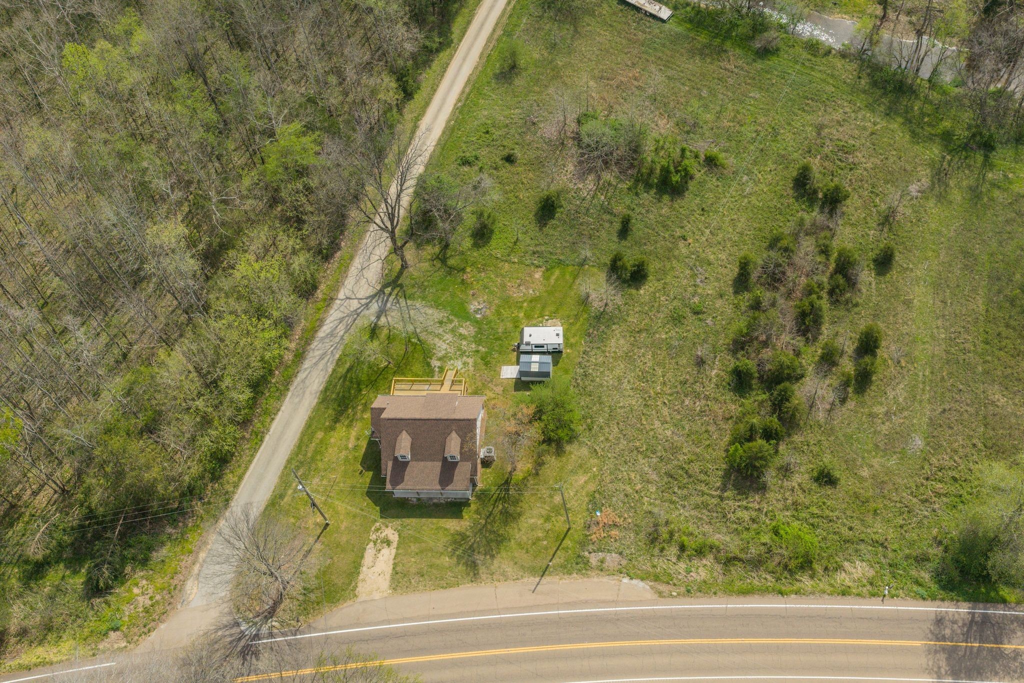 2824 Highway 100 Linden TN 37096