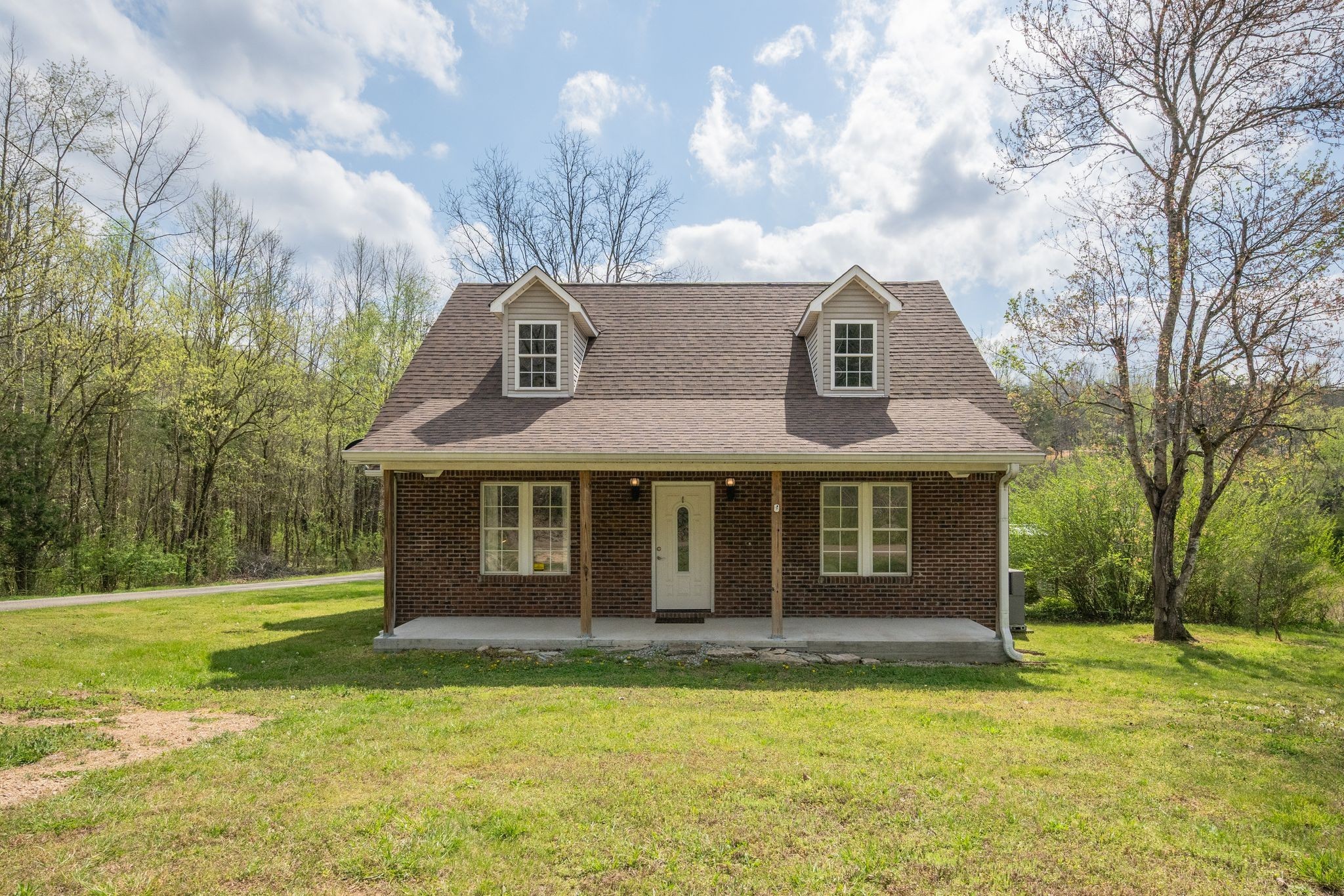 2824 Highway 100 Linden TN 37096