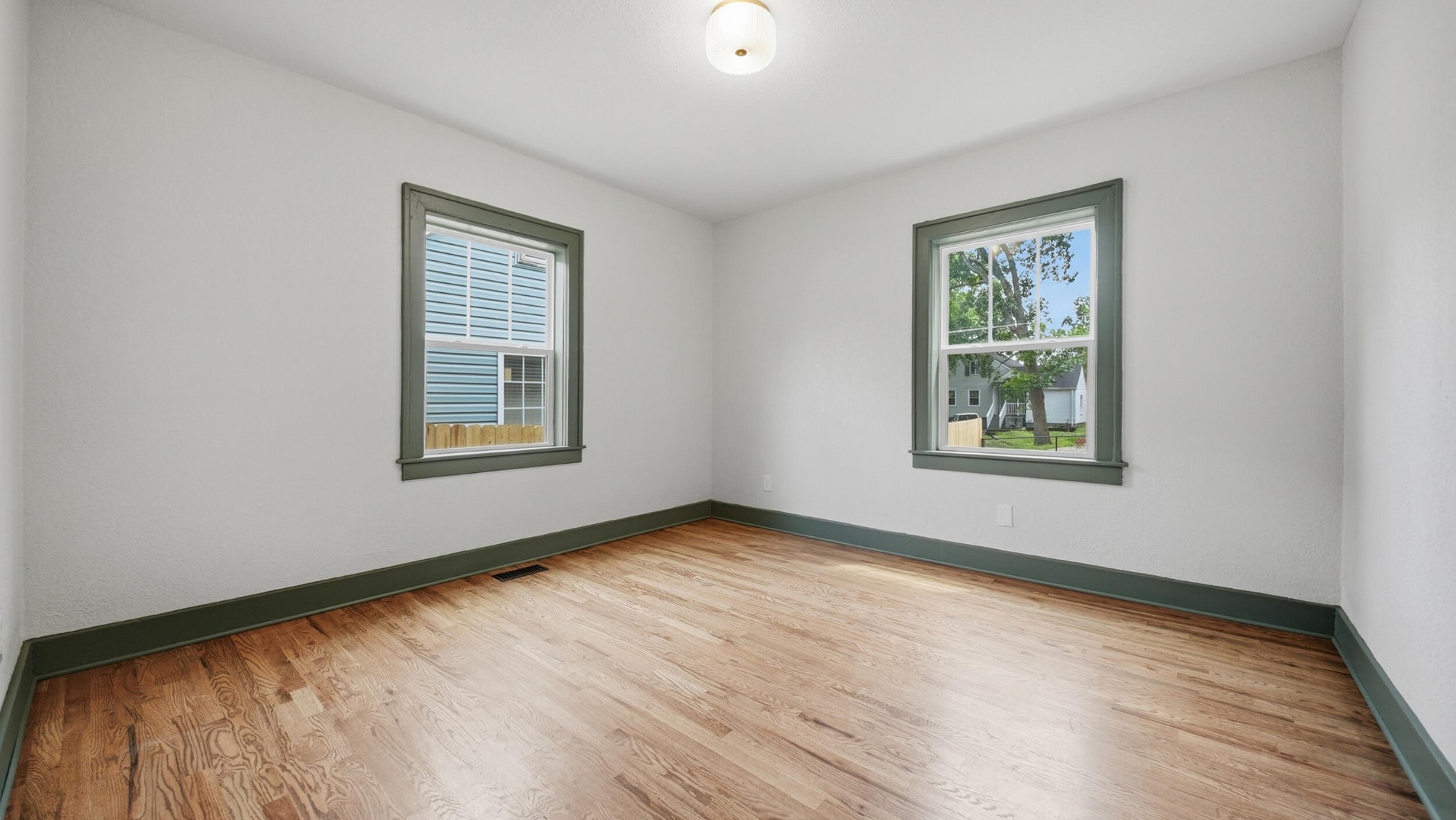 2202 Chamberlain Avenue Chattanooga TN 37404