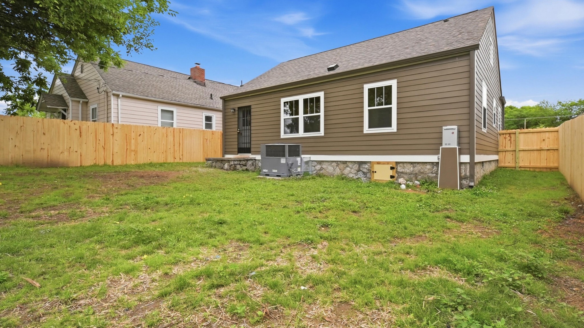 2202 Chamberlain Avenue Chattanooga TN 37404
