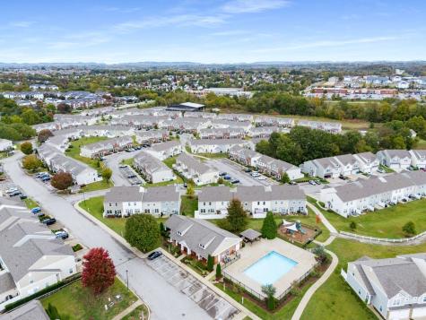 7024 Magnolia Crossings Spring Hill TN 37174